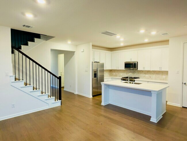 Building Photo - 113 Anejo Blf Ct