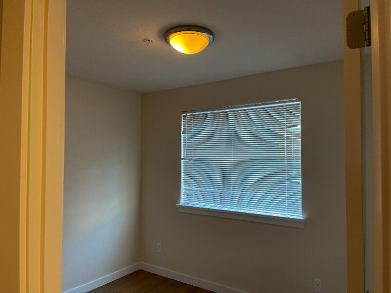 Building Photo - 2233 NW Hidden Ln