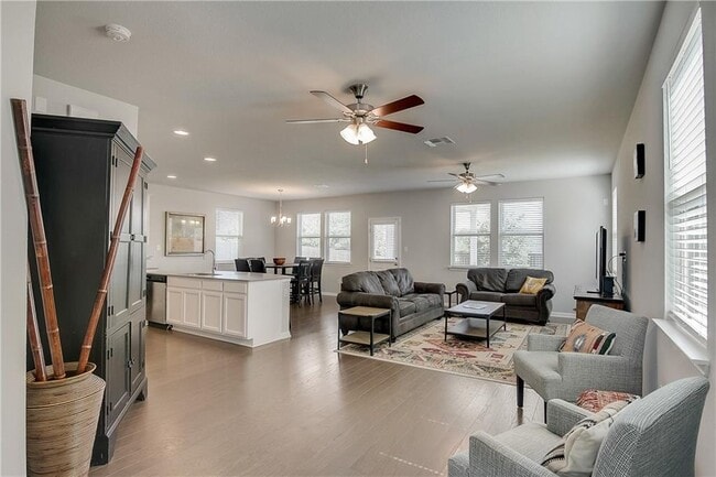 Building Photo - 1218 Falconer Wy