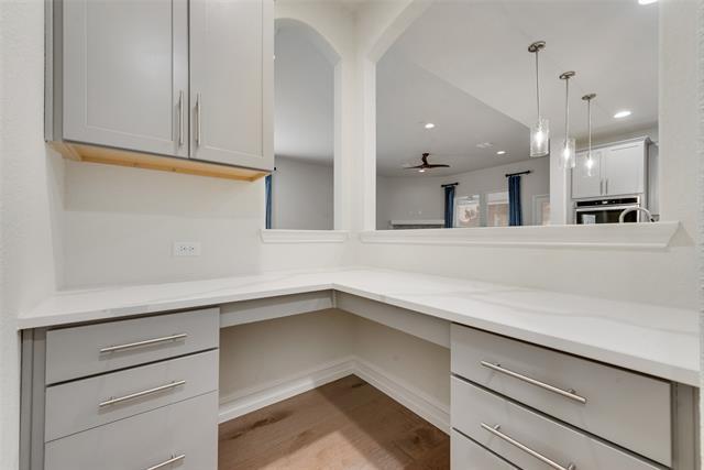 Building Photo - 5200 Amphora Ave