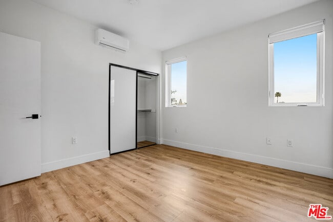 Building Photo - 5657 Virginia Ave