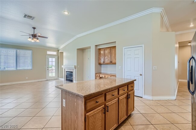 Building Photo - 500 Desert Summit Ct