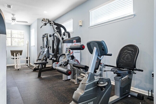 Building Photo - 3425 Haley Pointe Rd