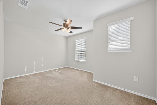 Building Photo - 5027 Brewcastle Ln