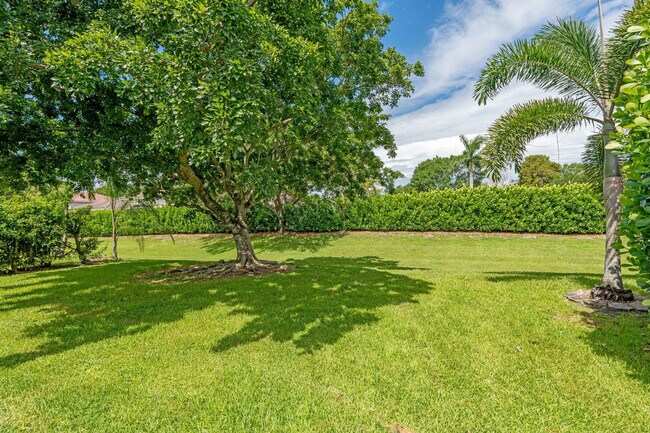 Building Photo - 7803 NW 70th Ave