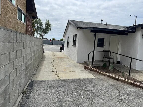 Building Photo - 4637 Marine Ave
