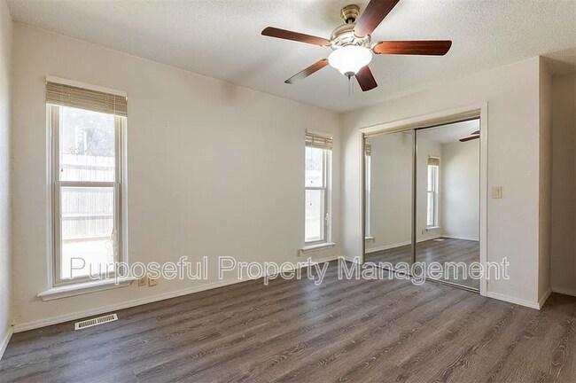 Building Photo - 2501 Patti Pl