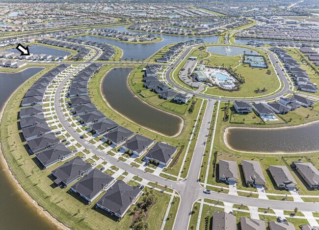 Building Photo - 9405 Serapis Wy