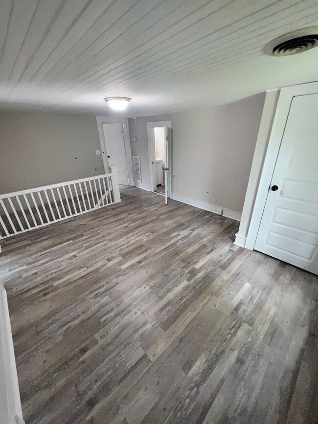 Building Photo - Spacious 4 Bedroom House in Wilson *MOVE I...