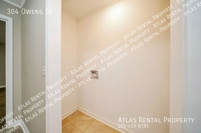 Building Photo - 304 Owens St