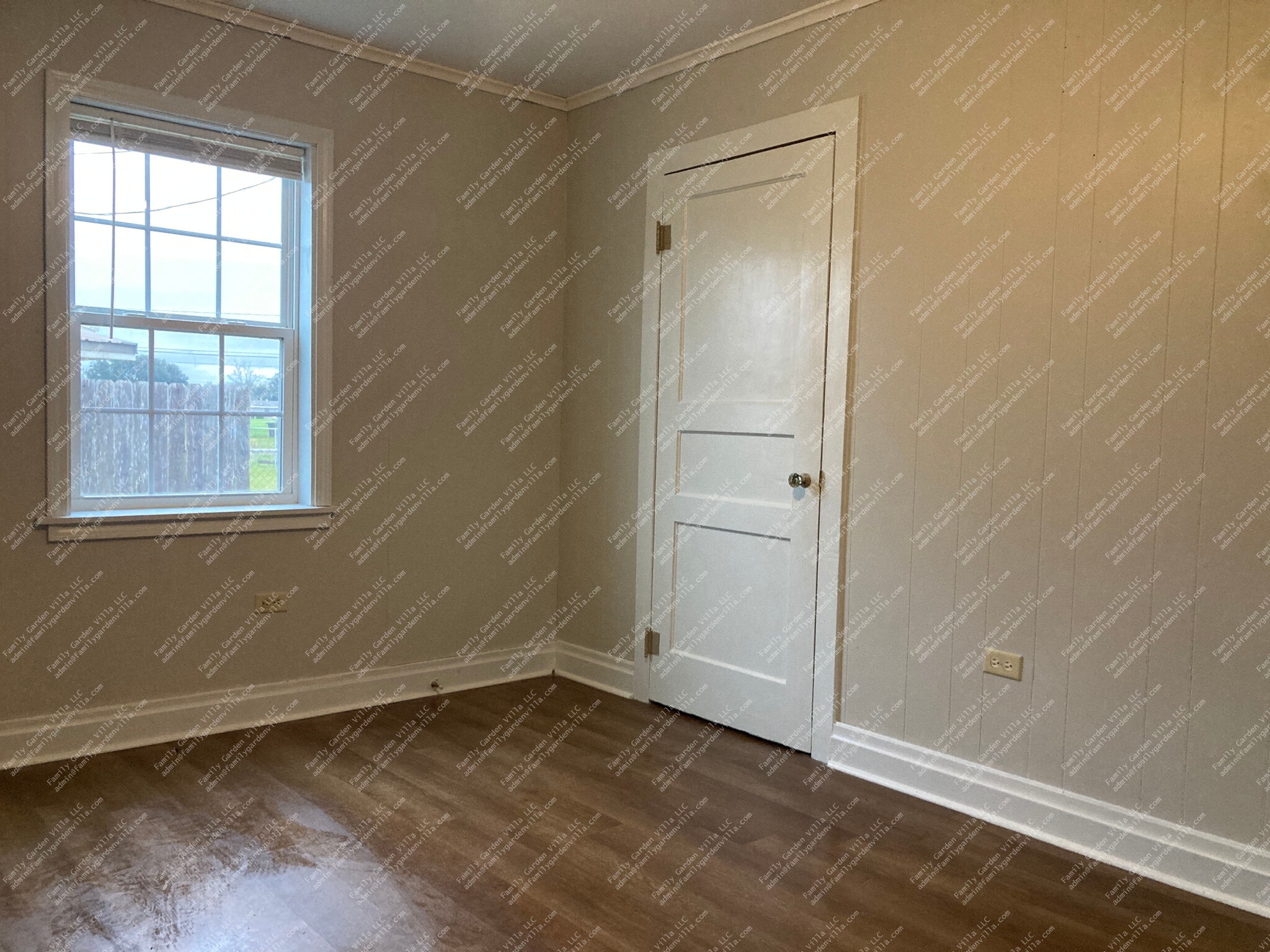 Building Photo - 1854 Ridgefield Ave