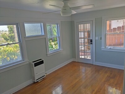Building Photo - This Charming 1 Bed/1 Bath is All You!