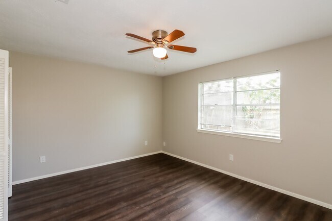 Building Photo - 14307 Branchwater Ln