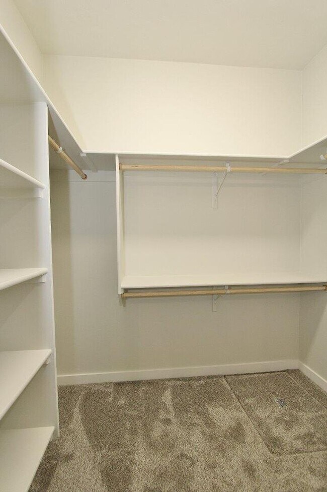 Building Photo - Single-Level Home in Quiet Neighborhood