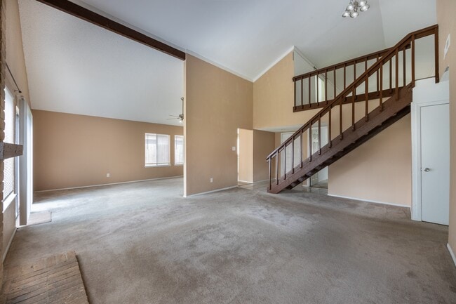 Building Photo - 16830 Spruce Run Dr
