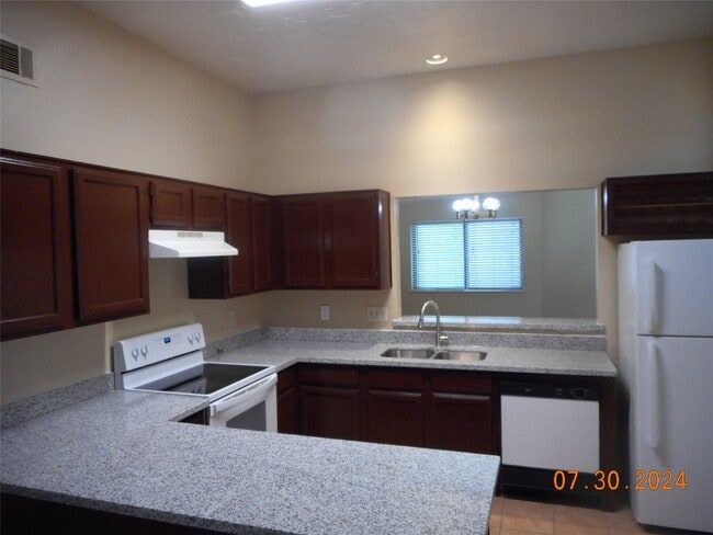 Building Photo - 12716 Hill Branch Dr