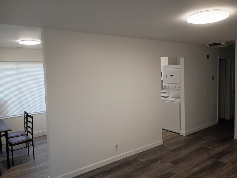 Building Photo - 595 W Tiffany Town Dr