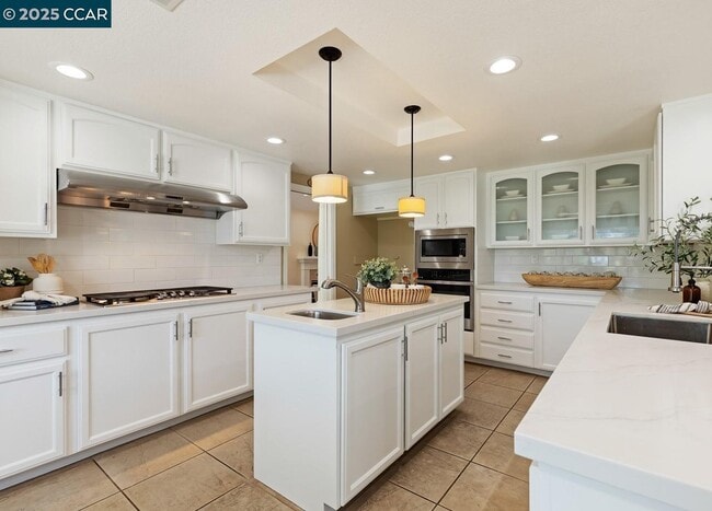 Building Photo - 1143 Cheshire Cir