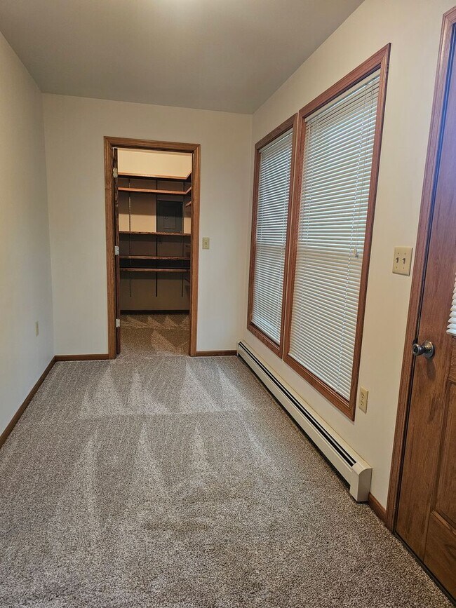 Building Photo - 1 Bed 1 Bath Single Family Home in Wisconsin Rapids