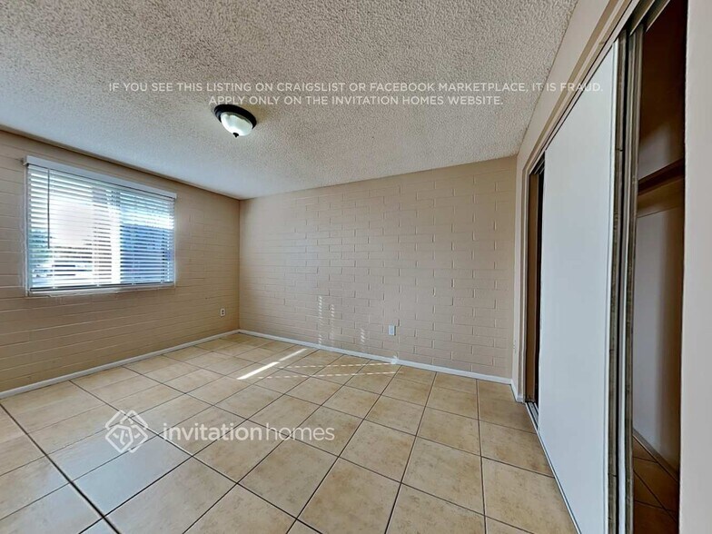 Building Photo - 4359 N 71st Dr