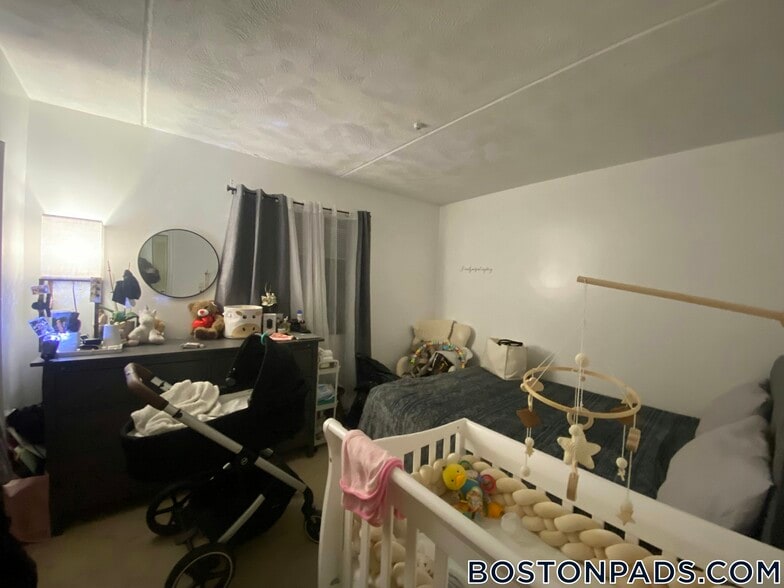 Building Photo - 175 Adams St