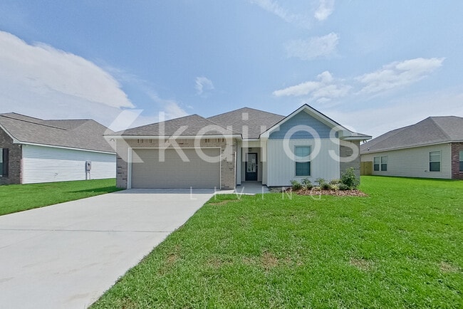 Building Photo - 104 Rainfall Ln