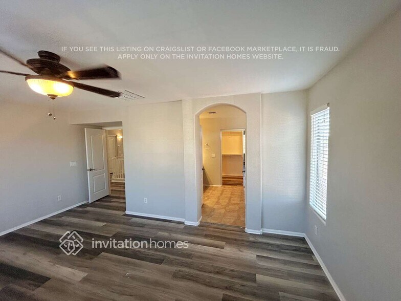 Building Photo - 2173 S 160th Ln