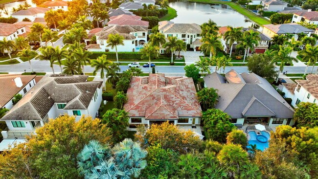 Building Photo - 17662 Cadena Dr