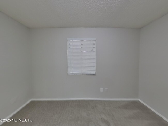 Building Photo - 4963 Beige St