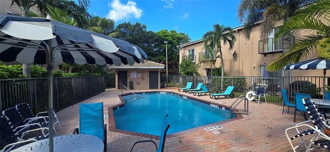 Building Photo - 8314 Lagos De Campo Blvd