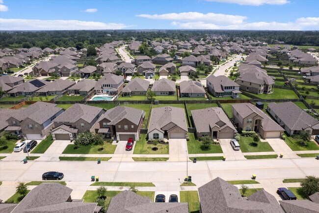Building Photo - 11251 Stirton Dr