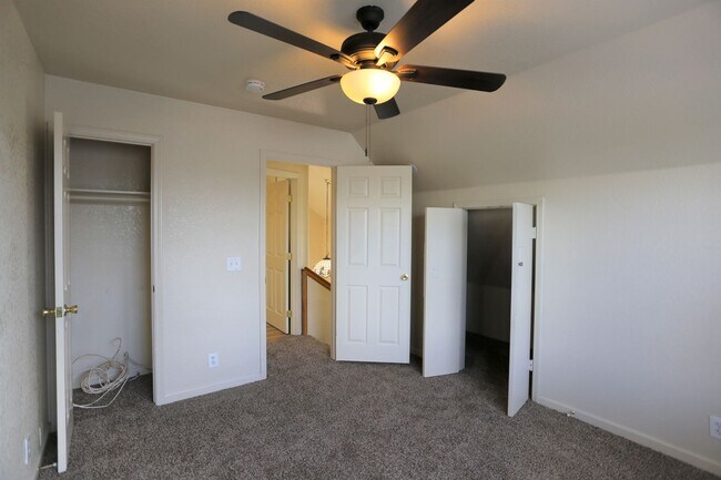 Building Photo - Beautiful home in Patterson