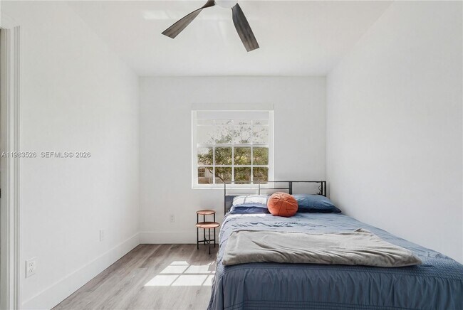 Building Photo - 12735 SW 49th Ct