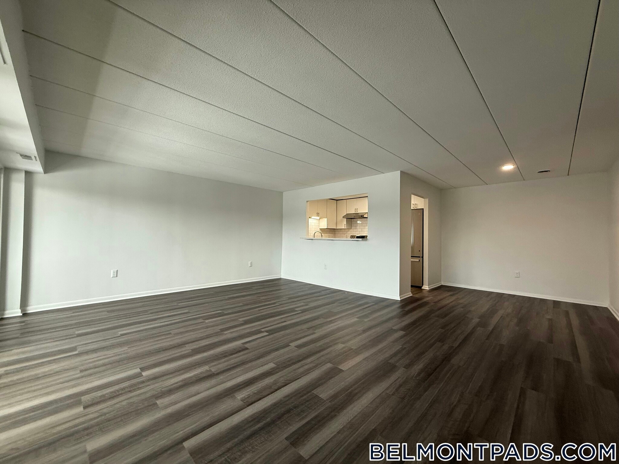 Building Photo - 53 Hill Rd