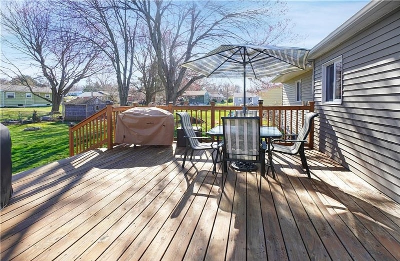 Building Photo - 99 Putney Dr