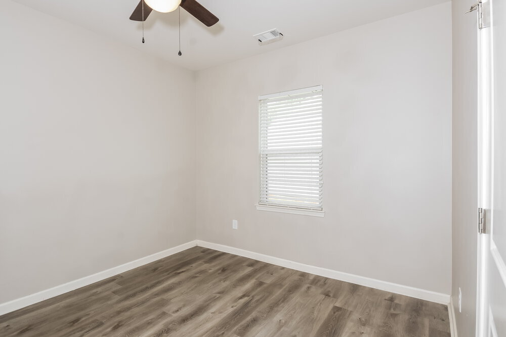 Building Photo - 13 Easy Goer Ct
