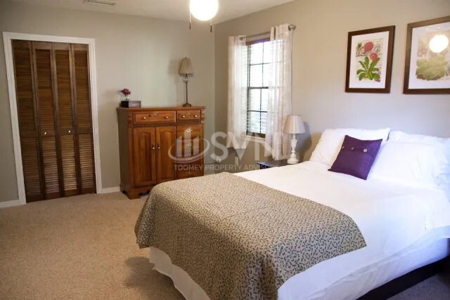 Building Photo - 662 Ridgewood Dr