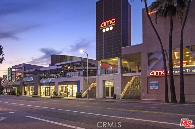 Building Photo - 4211 Redwood Ave