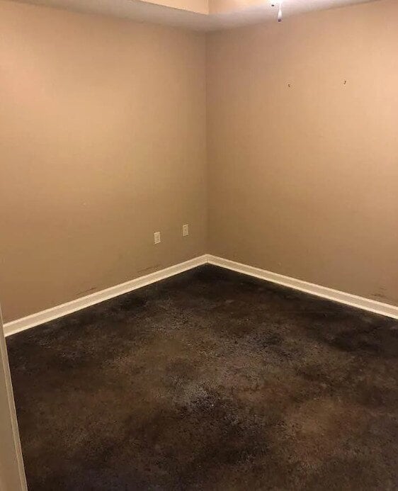 Building Photo - "Charming 3-Bedroom Home with 2 Full Baths...