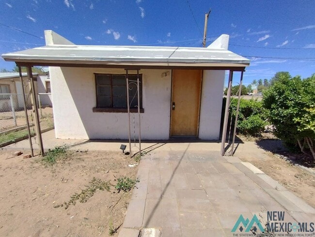 Primary Photo - 801 W Spruce St