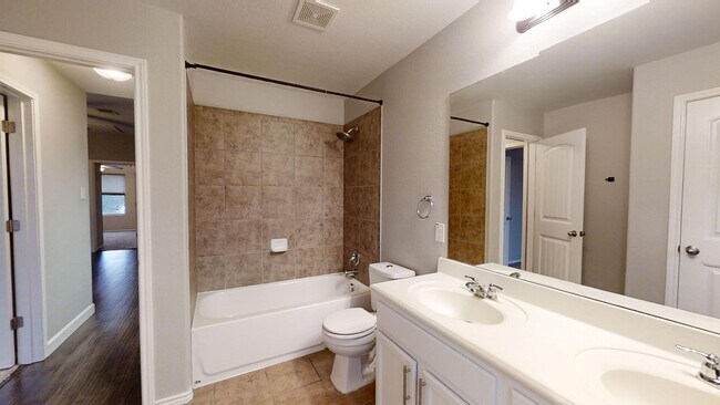Building Photo - 2915 Thunder Gulch