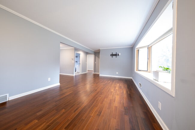 Building Photo - 7745 Vincent Ave S