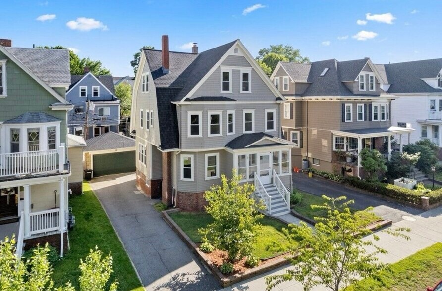 Building Photo - 142 Powder House Blvd