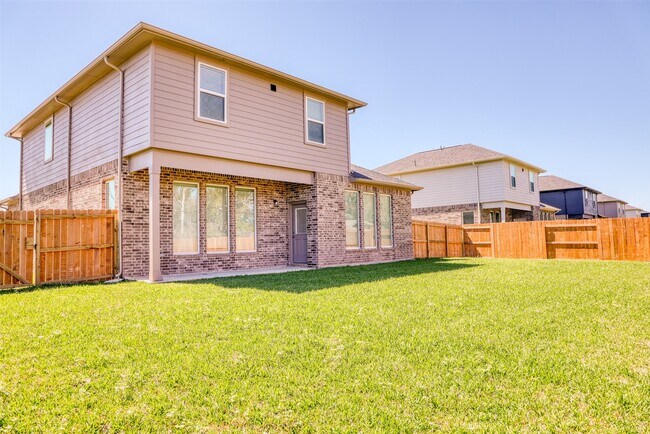 Building Photo - 410 Magnolia Ln