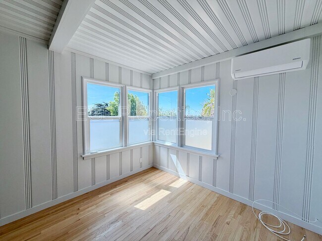 Building Photo - 4239 W 64th St