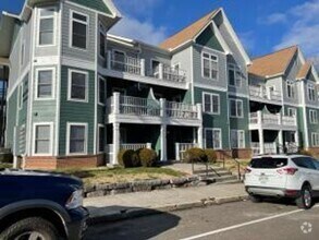 Building Photo - MOVE IN SPECIAL only $2500/month! AVAILABL...