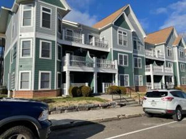 Primary Photo - MOVE IN SPECIAL only $2500/month! AVAILABL...