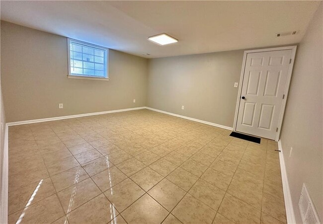 Building Photo - 7413 Penland Dr