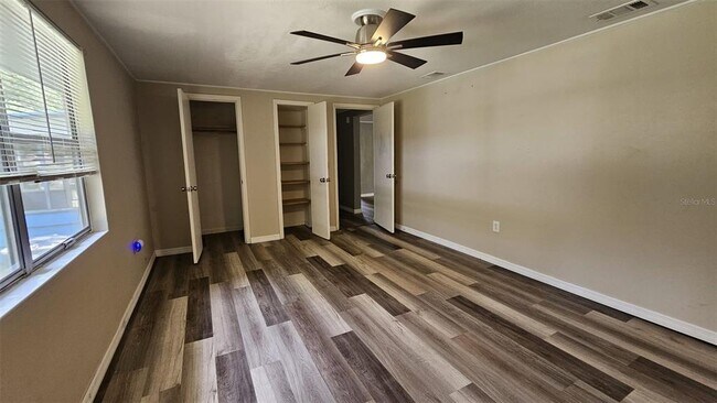 Building Photo - 36850 Haynes Rd