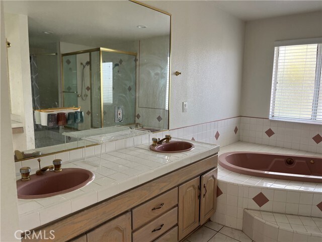 Building Photo - 1657 Meadow Glen Rd